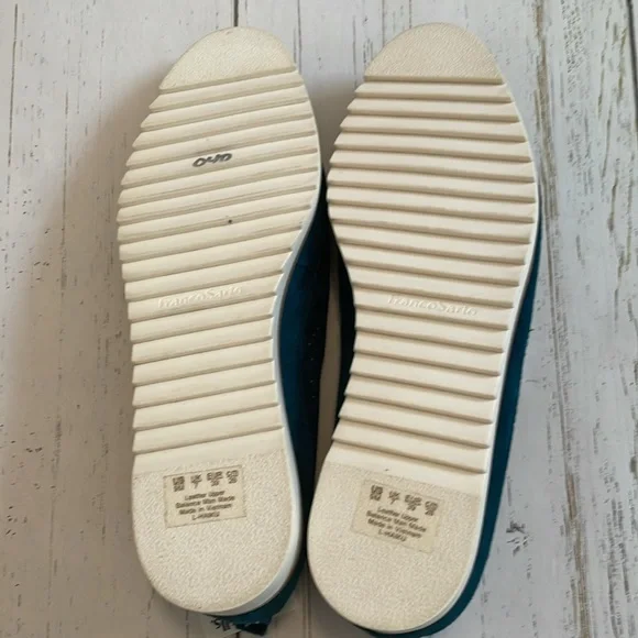 Franco Sarto Hadrea Suede Slip-on Loafer, Blue, size 9, NWT - Picture 9 of 10